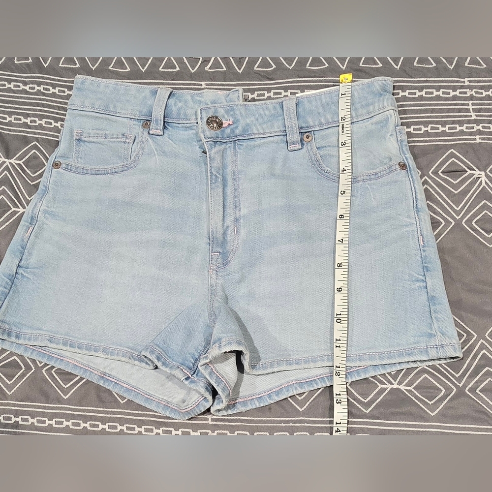 American Eagle Super High Rise Mom Shorts Size 2/26 - Picture 5 of 7